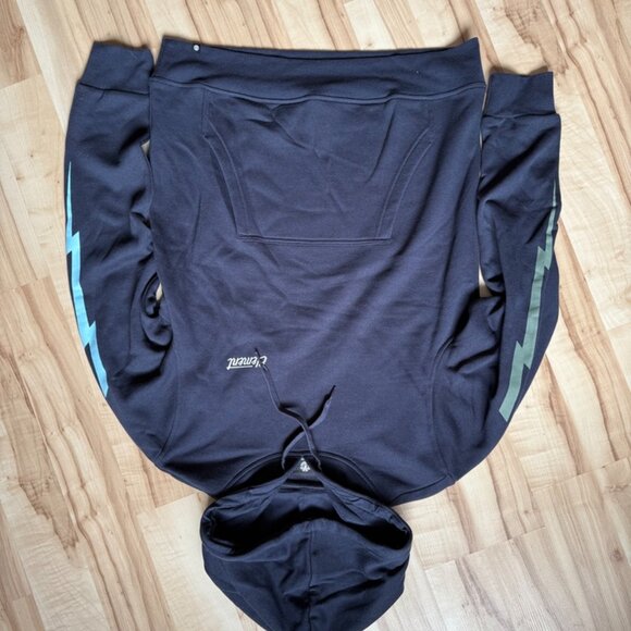 Men's Pullover Hoodie - Picture 4 of 7